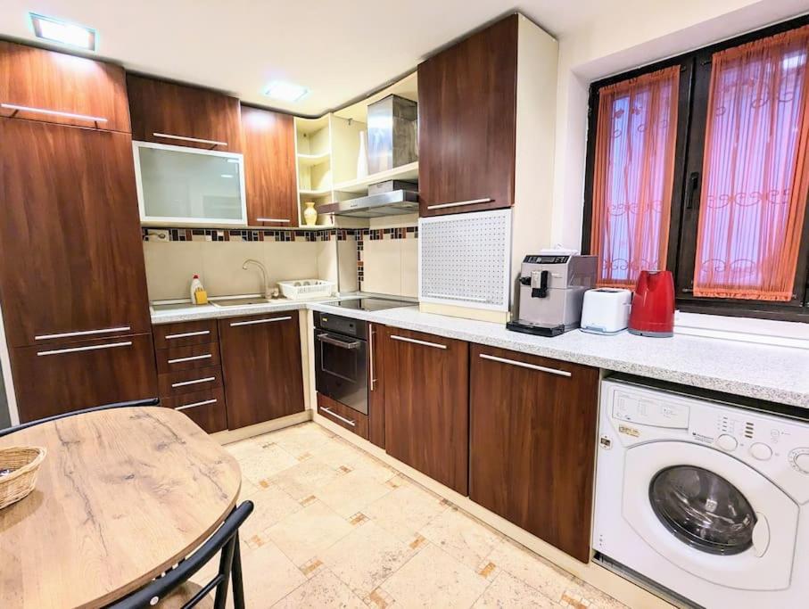 Maisonette Balcesco Braşov Exteriör bild